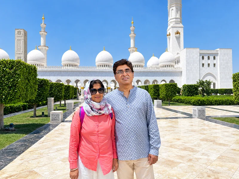 Abu Dhabi Travel Guide: 25+ Best Tourist Attractions, Festivals, Visa, Budget & Itinerary