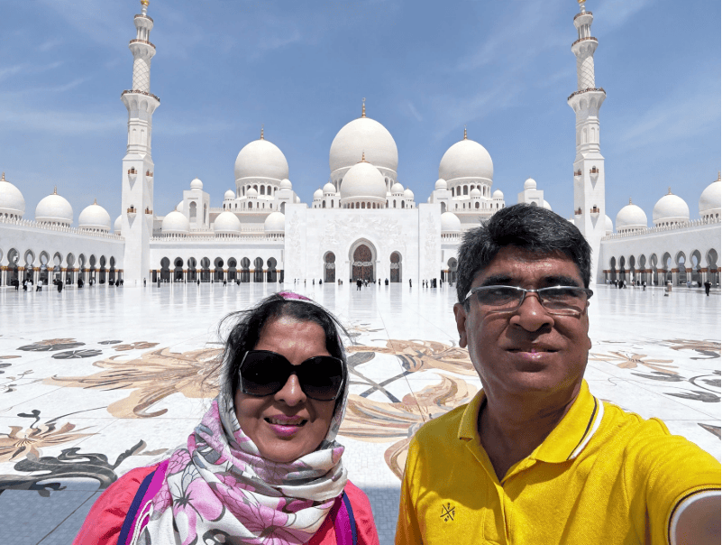 Sheikh Zayed Grand Mosque Abu Dhabi Guide 2026 | Size, Construction, Timings, Prayer Times, Dress Code, Rules & Tickets